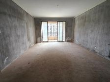 国体板块 外-国语中-学旁绿地悦城三房带车位诚售