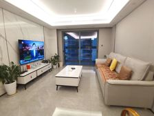 美的保利君兰锦绣花园 次新房 朝南 近医院 双卫格局