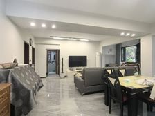 南岸区 麓宸澜山樾一期 三房 140万