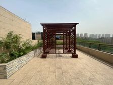 照母山洋房顶跃 带屋顶花园 现代简约装修9成新 房源保真