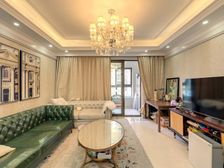 近地铁,位置保养好,大金空调+德国威能地暖,精装修,拎包即住