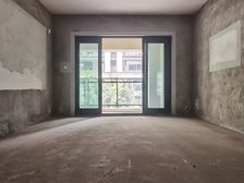 龙湖高新天街 金科郡 四房带花园 诚心出售