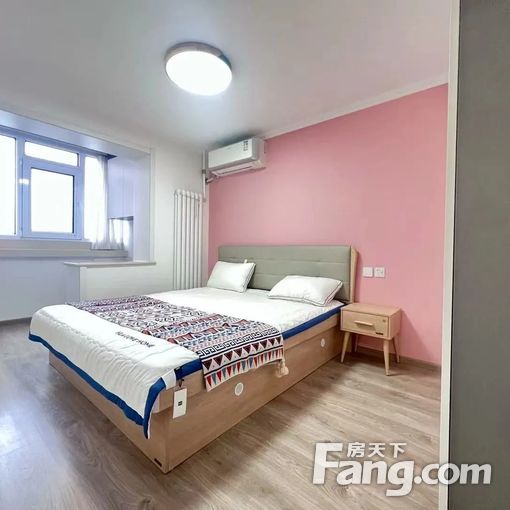 安贞西里·电梯8层·限女生合租·近地铁·押一付三