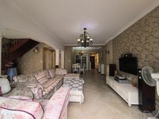 北滨路 华宇北国风光三房149万