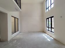 南岸区 金辉城江城著 五房 联排带花园