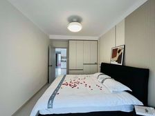 租房的看过来,房东急售,新华路电梯3室精装修40个不香吗