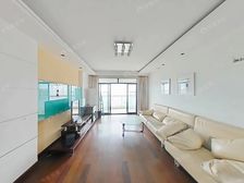 双卫格局 中间楼层 交通便捷 高绿化 商品住宅 不靠高架