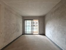 大渡口区 绿地听江左岸四期 三房 53万