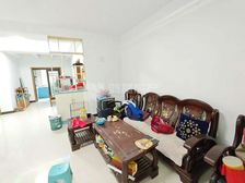 业主急售,性价比高,房屋交通便利,配套设施齐全