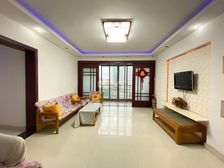 业主诚心卖,看房提前预约,采光极好!