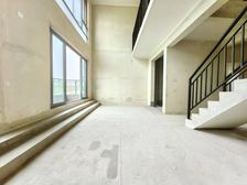 巴国城 中建御湖壹号C区四房180万