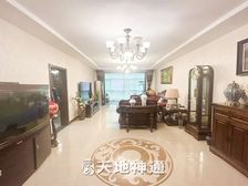 泉河园二区 低层 户型方正 房龄新 采光好 三居