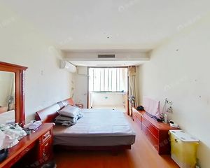 两房朝南,中间楼层,自住装修,大金更小区,业主诚意出售