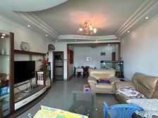 杨家坪轻轨站门口 双书包 正规三房 随时看房 位置好