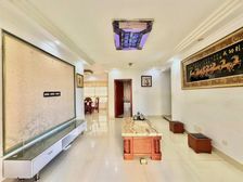 带双车位 真实 可少10萬 水岸豪门 精装4房 诚售