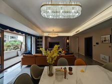 保利山庄梧桐 精装洋房带车位 95新 必看保真