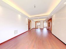 房子精装交付,全新未住过人,户型方正,南北通