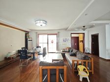 房子满五,出门就是公园,阳光好视野好