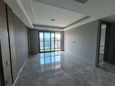 芳菲郡3室2厅1卫南朝向275.0万元/套出售