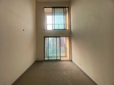 融景城馨苑4梯6户 近轻轨9/10号线 5房3卫跃层诚意出售