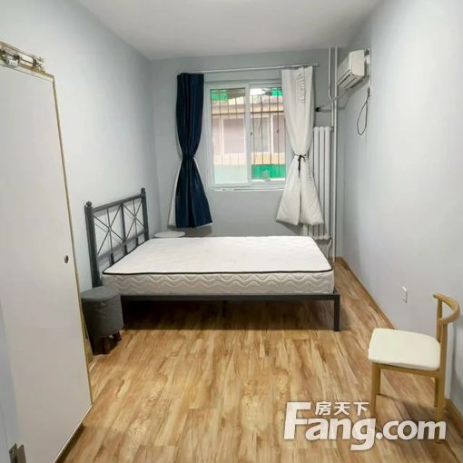 团结湖北头条 1室1卫1厅 40平简装修 4800元/月