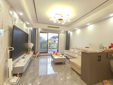 巴南区 融汇半岛二期 四房 134万