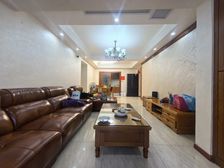 户型方正,楼层好居家安静,诚心出售,看房方便