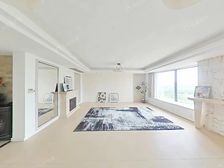 新出8号楼中高区的景观四房,有钥匙,随时看房