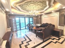 万达公馆 单价2.8个 朝向南 精装4房 急售650万