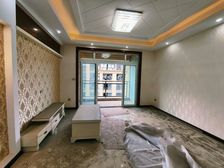 中央公园一组团3室2厅2卫南朝向69.0万元/套出售