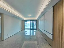 凤起潮鸣 127平3居 南北向精装修 方便看房