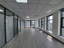 (西北双面采光)韵恒150平全新精装2隔间 24独立空调