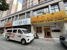 (单价5300)一拖二,湖塘时代家具城旁,沿街商铺时代锦苑