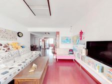 业主自住房,保养挺好,洋房中高层,欢迎看房!