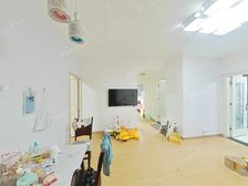 可售小区前排 出行方便 边套正三房 采光好无遮挡