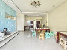 渝北区 荣锦龙汇苑 五房 120万