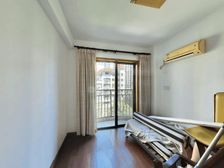 洋房楼层好 位置也不错 看房方便