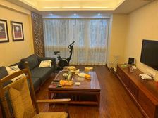 天合家园 4室2厅 南北 精装