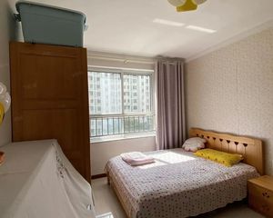 市府广场阳光北海对面 盛华园精装三室电梯房拎包入住