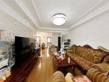 张.江辐射区 地.铁口 万.达旁 不靠路 高区视野好 诚心卖