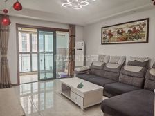 清江润城四期,3室二厅二卫精装修,拎包入住