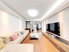 青林湾东区132.01平户型方正,精装保养好