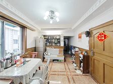 全明边户,高兴花园五街坊·2室·1厅,诚售,看房方便。