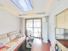 川中书包房 户型南北通 位置好 自住精装 楼层好 采光通风棒