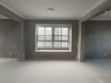 新兴岚湾小区3室2厅1卫南北朝向95.0万元/套出售