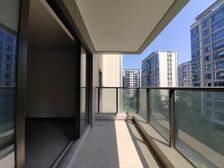 礼嘉近龙湖天街。昱湖壹号嘉镧 看中庭安静240万 房源保真!