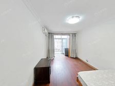 低楼层 双花园 双南两房 有钥匙