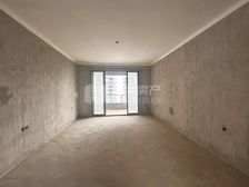 华南城一期周边配套完善,泳池健身影院一应俱全