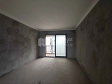 业主急售,性价比高,房屋交通便利,配套设施齐全