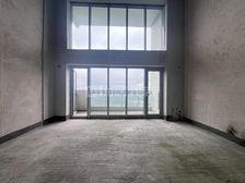 金融城观山湖公园旁 茅台广场242平毛坯大平层 满两年